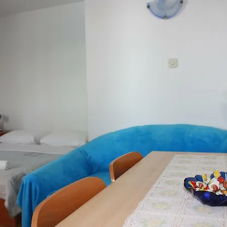 Apartment Mila *