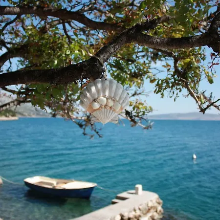 Mila Starigrad Paklenica