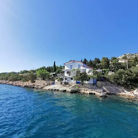 Mila Apartman